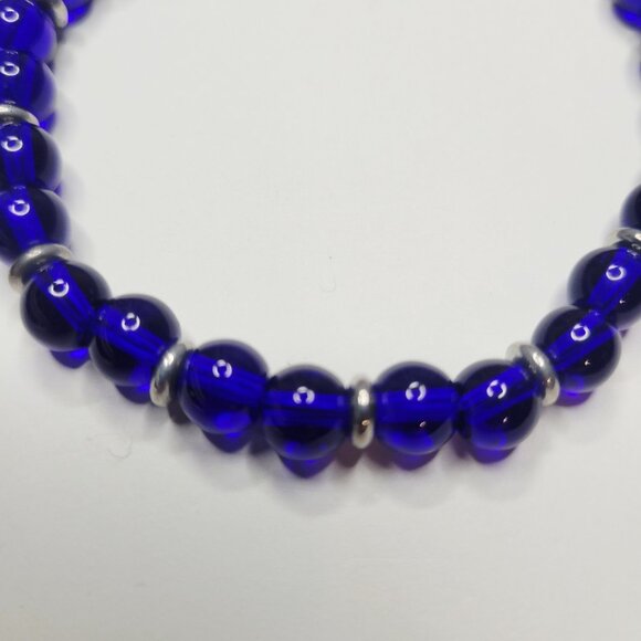 NWT Mens Translucent Cobalt Blue Glass Bead Stretch Bracelet With Heishi Spacers - Picture 5 of 9